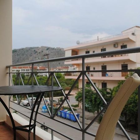 Kolokotroni'S Apartment 纳夫普利翁 外观 照片
